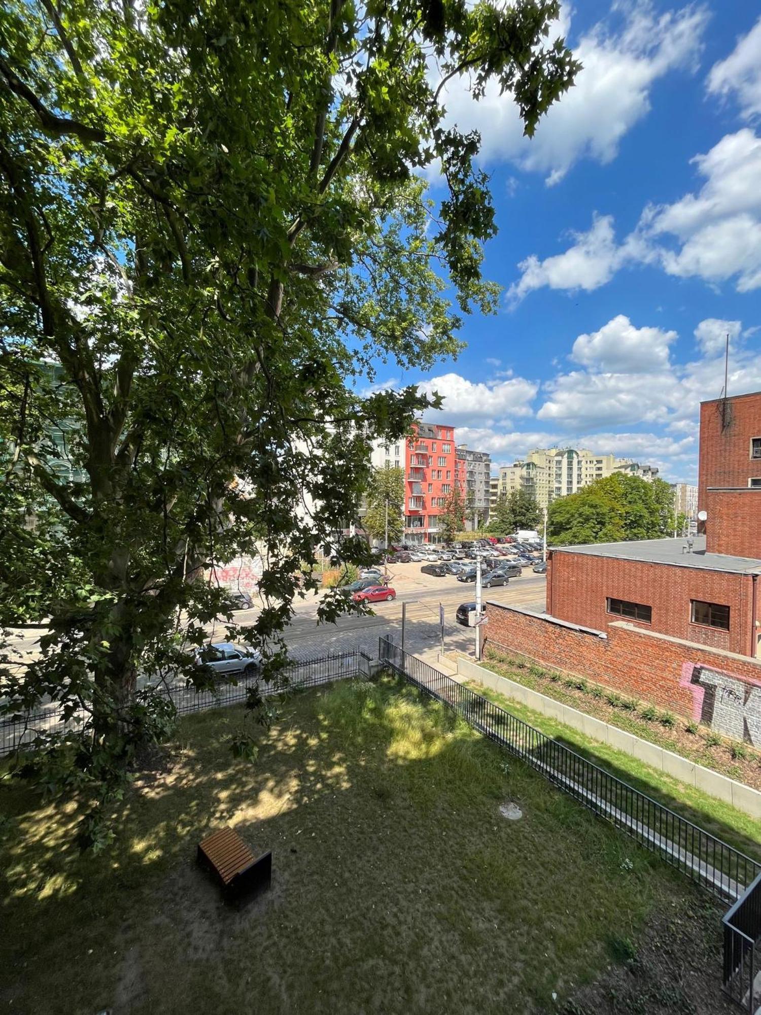 Komfort Z Balkonem W Centrum Wrocław Eksteriør bilde