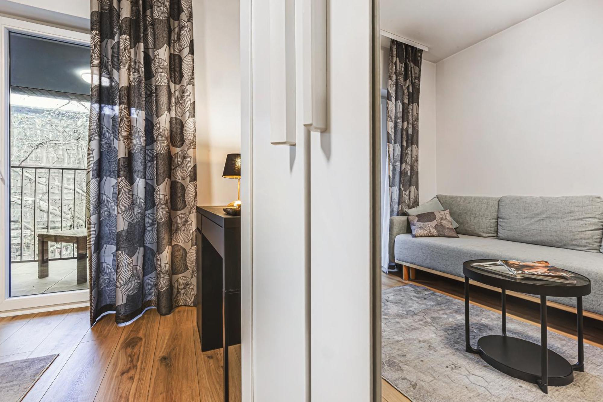 Komfort Z Balkonem W Centrum Wrocław Eksteriør bilde